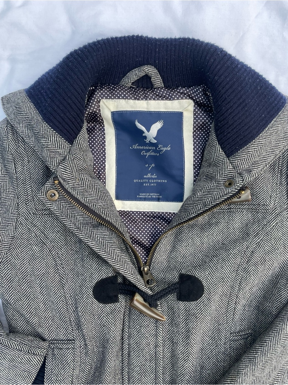 Vintage American Eagle Outfitters Herringbone Toggle Coat in Gray and Navy